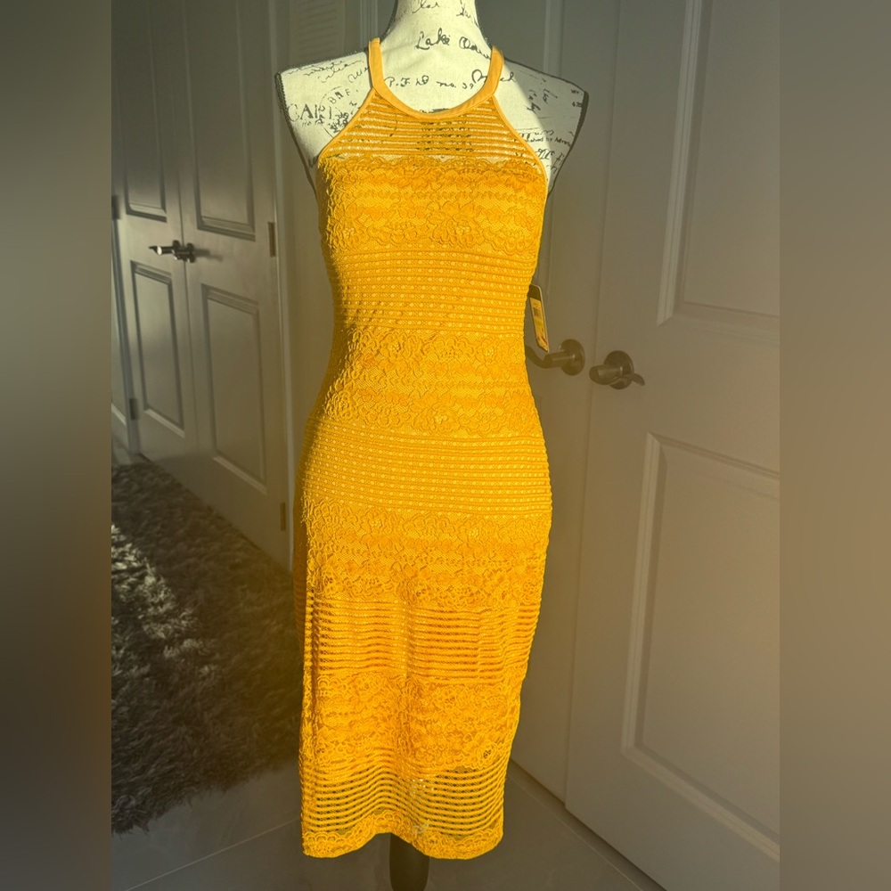 GUESS Elegant detailed Lace Dress fully lined
